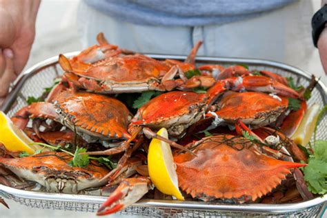 Recipes And Tips For Throwing The Perfect Crab Boil This