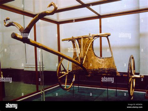 Tutankhamun Chariot Hi Res Stock Photography And Images Alamy