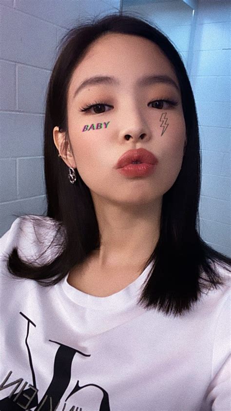 Lalisa manoban & jeon jungkook. ᴊᴇɴɴɪᴇ em 2020 | Jennie blackpink, Blackpink, Kpop feminino