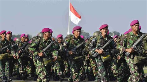 Bentuk negara indonesia kembali menjadi negara kesatuan sebagaimana tertuang dalam pasal 1 b. Mengenali Komponen Sistem Pertahanan Keamanan Nasional
