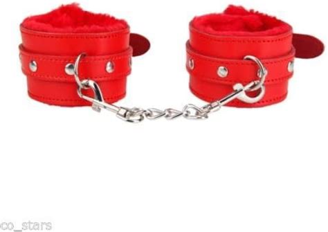 Amazon Com Kissmeone More Uk Sexy Slave Hand Ring Handcuff Restraint Chain Sm Sex Flirt Toy