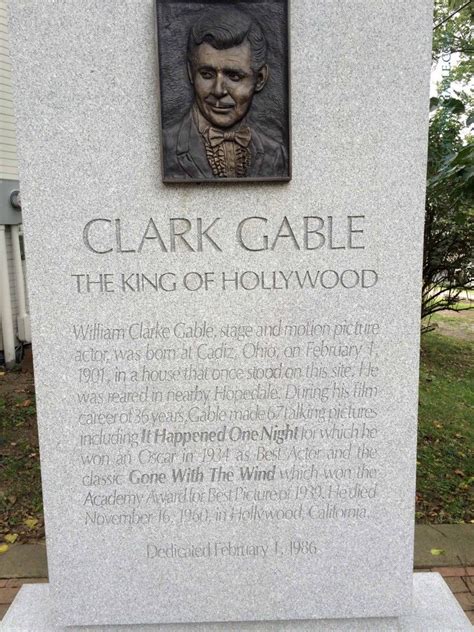 Gwtw Gravesite Of Clark Gable Famous Tombstones Famous Graves