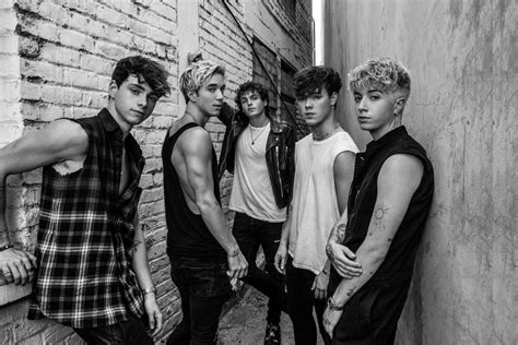 Review Why Dont We Amadurece Muito Em Novo álbum O Quarto Nerd