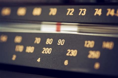 Gelombang radio dalam kehidupan dimanfaatkan sebagai mentransmisikan sinyal pada jarak sangat jauh. Apa Itu Gelombang Radio?