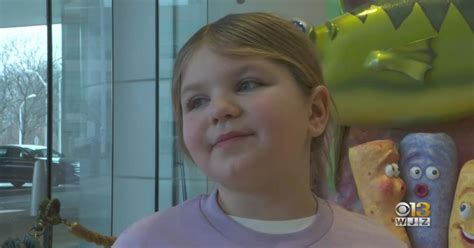 9 Year Old Girl Returns To Hospital Where She Was Treated To Make Donation Cbs Baltimore