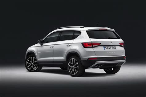 The Seat Ateca Suv Debuts With Led Lights And Up To 190 Hp Autoevolution