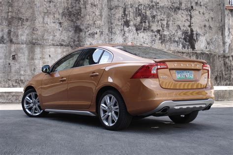 Edmunds also has volvo s60 pricing, mpg, specs, pictures, safety features, consumer reviews and more. Review: 2011 Volvo S60 T6 | CarGuide.PH | Philippine Car ...