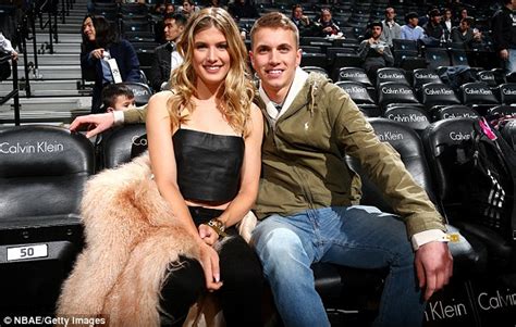 Eugenie Bouchard Holds Up Her End Of Super Bowl Date Bet Daily Mail