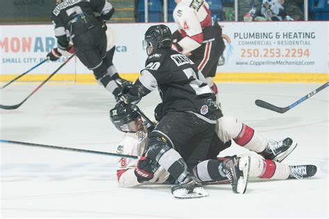 Preview Silverbacks Wrap Up 3 In 3 Against Warriors Salmon Arm
