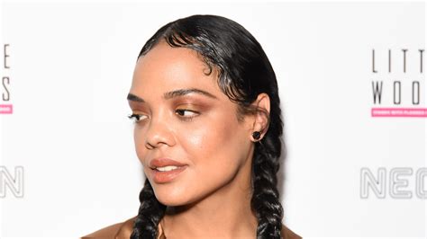 Katy perry wore slicked down baby hair at the givenchy show last month. How to Style Baby Hair — 16 Styling Tips for Your Edges ...