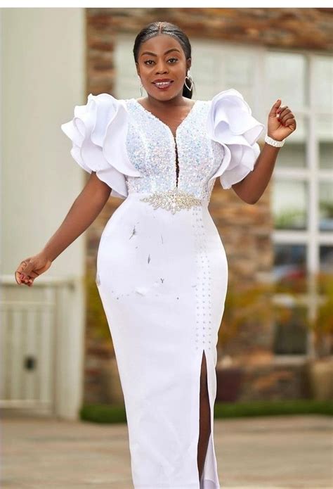 Pin By Bella Dotsey On élégante Latest African Fashion Dresses Long African Dresses African