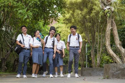 Indonesian Senior High School Students Denpasar 23 December 2019