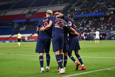 Entre billets disponibles directement sur billetterie.psg.fr et les places listées à la revente sur ticketplace, vous trouverez forcément votre. 2021_PSG_Metz_joiePSG - Histoire du #PSG