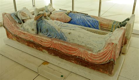 Gisants De Henri Ii Plantagenêt † 1189 Et Aliénor Daquitaine † 1204 Abbaye De Fontevraud