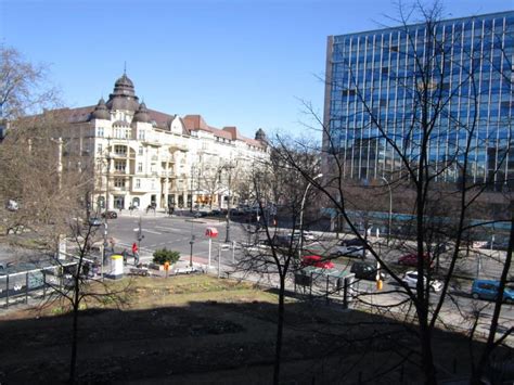 Guests can request for hypoallergenic beddings. "Ausblick vom Zimmer" Come Inn Berlin Kurfürstendamm Opera ...