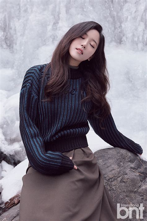 강한나 / kang han na. Kang Han Na Talks About Her Friendship With IU, New ...