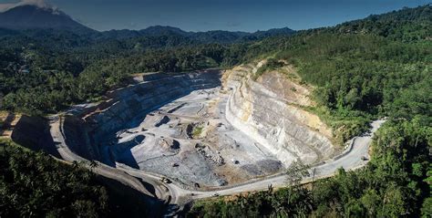 Pertambangan Emas Archi Indonesia Riset