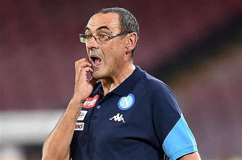 Üstüne para vererek yapabilecek kadar sevdiğim bir işten para kazanıyorum, ne rahatsız etmesi, ben işimi seviyorum; West Ham news: Napoli boss Maurizio Sarri to replace Slaven Bilic - Daily Star