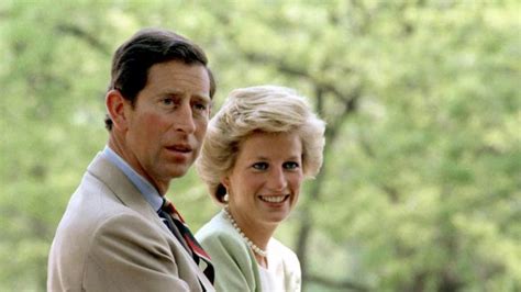 Stolz präsentieren prinzessin elisabeth ii und ihr ehemann prinz im februar 1981 machte charles diana einen heiratsantrag und der buckingham palace gab die. Prinzessin Diana: Enthüllt! Lady Di wollte keine Scheidung ...