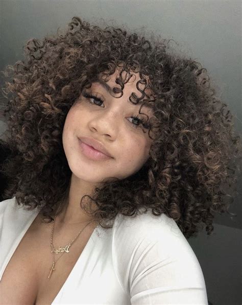 Pin By Tay On Laid In 2020 Natural Glowy Makeup Curly Hair Styles