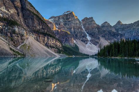 Moraine Lake At Sunset Photograph By Andy Konieczny