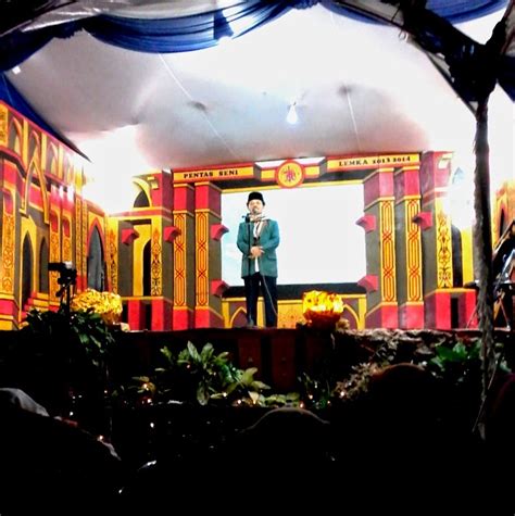 Check spelling or type a new query. 42 Contoh Desain Dekorasi Panggung Pengajian - Model ...