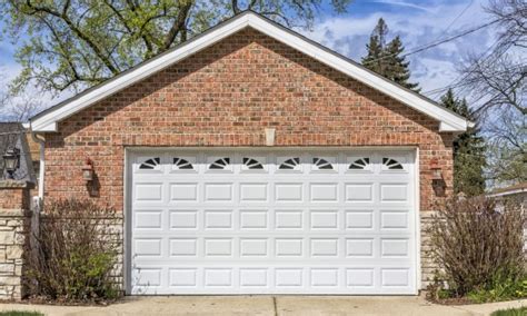 Choosing A Garage Door Material Smart Tips