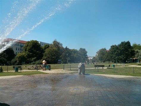 1 für adressen und telefonnummern. Wasserspielplatz am Forckenbeck Platz | Wasserspielplatz ...