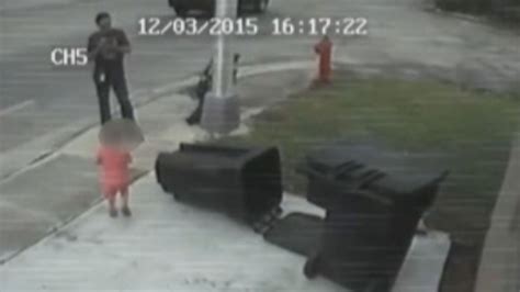 Father Young Daughter Caught Stealing Package In Fort Lauderdale Nbc