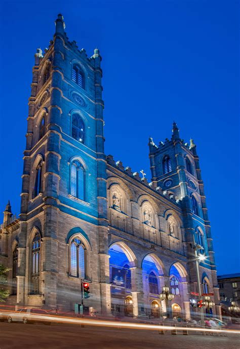 La Basilique Notre Dame De Montr Al Ombrages