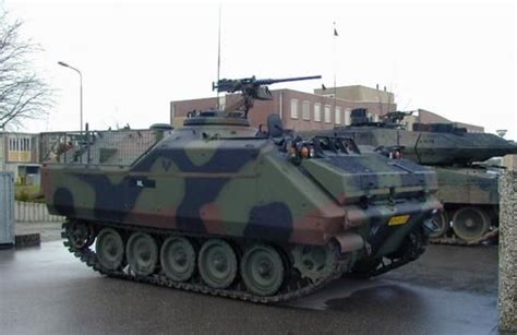 milde straf voor diefstal pantservoertuig door veteraan militaire voertuigen militaire tank