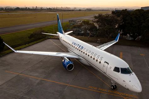 United Orders New Embraer E175s To Refresh Its Express Fleet
