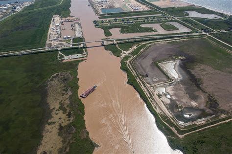 Dirtying The Waters Texas Ranks First In Violating Water Pollution Rules