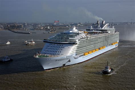 The wonder of the seas has 2865 cabins. Symphony of the Seas : Saint-Nazaire livre un nouveau ...