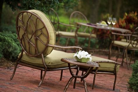 Latour Lounge Chair & Table – Bronze Lady Home Furnishings