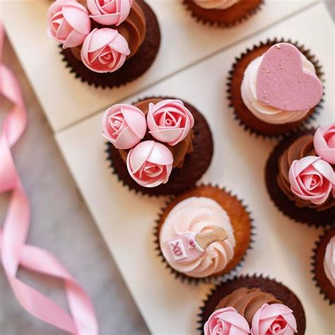 Nominated day flower delivery to central london postcodes. Last chance to order a box of pretty #cupcakes for ...