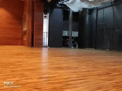 Apex Teak Wood Auditorium Stage Flooring For Indoor Surface Finish