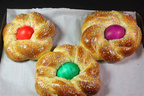 In the middle of each bread ring, gently place an easter egg, making an indentation with the egg. Sicilian Easter Bread : Tom Johnson On Twitter First Try ...