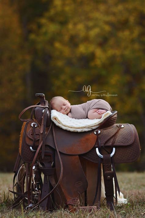 This Adorable Photo Shoot Perfectly Captures What Its Like Growing Up