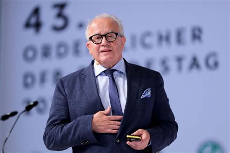 Fritz keller, former former small business owner. Fritz Keller ist neuer DFB-Präsident | BFV