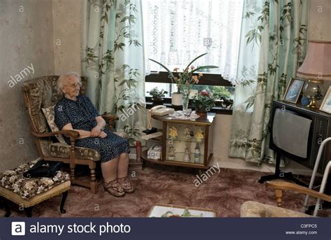 Image Result For Old Lady Living Room British Living Room Vintage Living Room Room