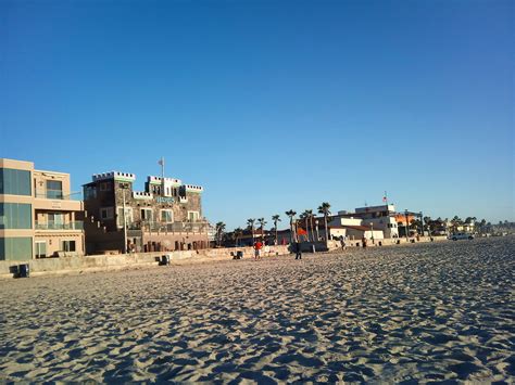 San Diego & Point Loma Roommates Wanted: Housing