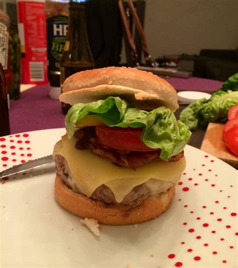 Pack your mince patties with spices from around the world and stack your buns with cheese, bacon, lettuce and more. Beef burgers recipes - Find the best rated recipes!