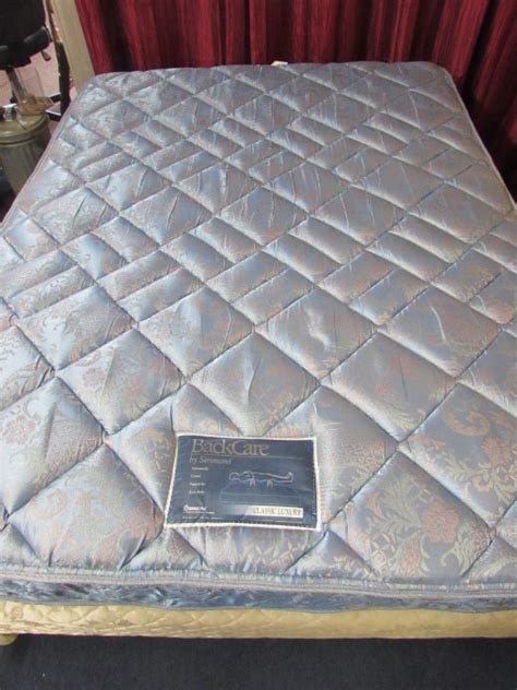 Colchón y sommier backcare 2 plazas queen 190x160. Lot Detail - SIMMONS QUEEN SIZE BACK CARE QUALITY CLASSIC ...