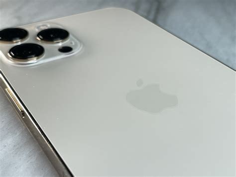 Review Apples Iphone 12 Pro Max Offering Has A Great Camera But A