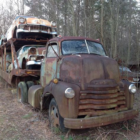 Havent Seen Everything Vintage Bow Tie Hauler Barn Finds