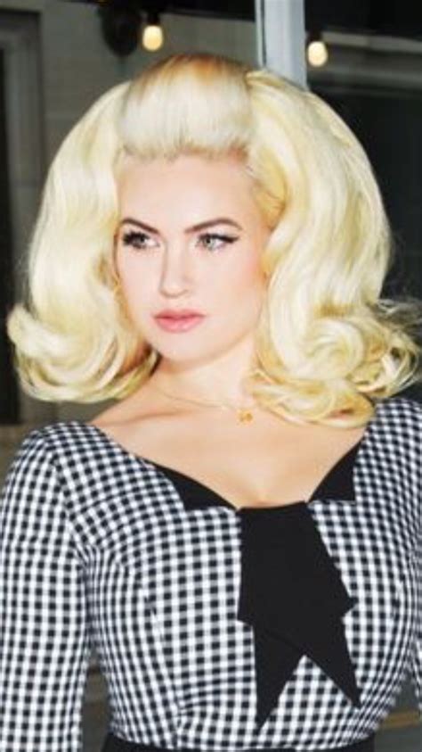 See more ideas about golden hair, vintage, blonde. Vintage style big hair blonde flip hairdo. | Medium curly ...
