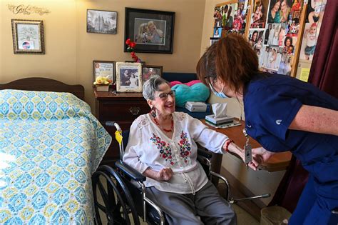 High Turnover At Nursing Homes Threatens Residents Care The New York