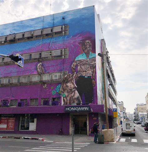 עיצוב מיוחד ורומנטי לחדר השינה. השמש תזרח על ''ביכורי העתים'', עד להודעה אחרת: ציור קיר ...