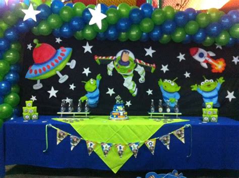 Buzz Lightyear - Dale Detalles